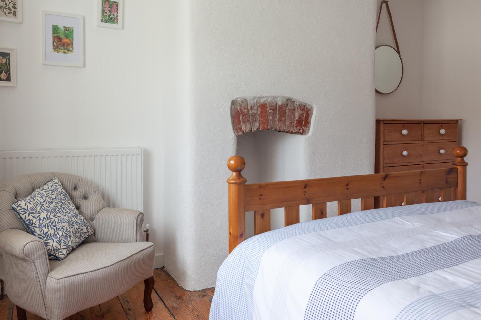 Cosy Beachside Cottage Bigbury Pokoj fotografie
